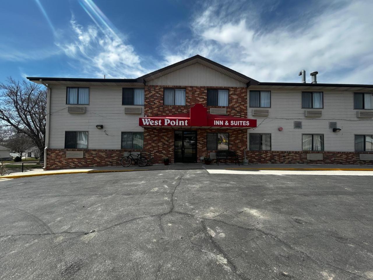 West Point Inn&Suites Exterior foto